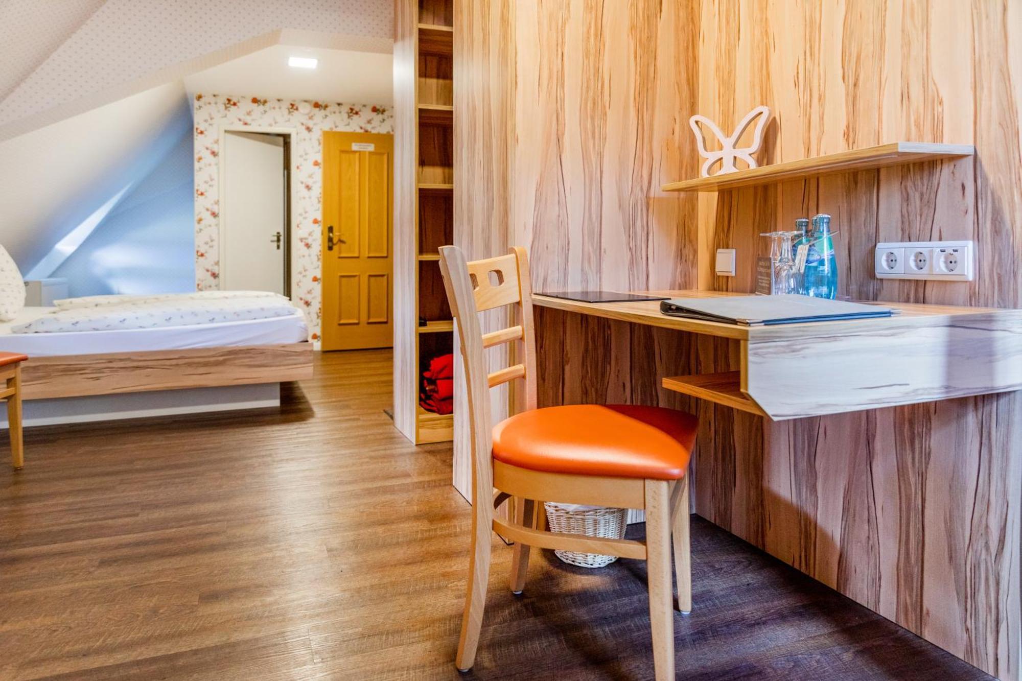 Hotel Folklorehof Chemnitz Extérieur photo