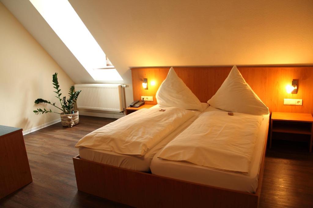 Hotel Folklorehof Chemnitz Chambre photo